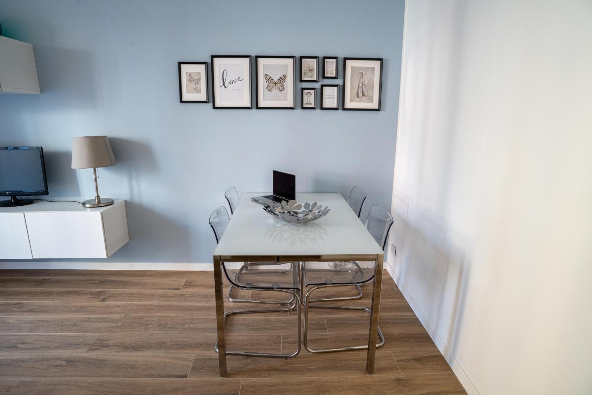 Suite Mont Noir Milan Bagian luar foto